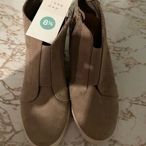 A New Day Women's Taupe Ankle Booties